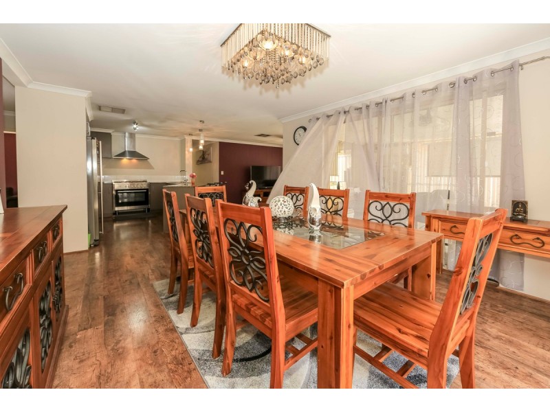 43 Hookstone Drive, Landsdale WA 6065