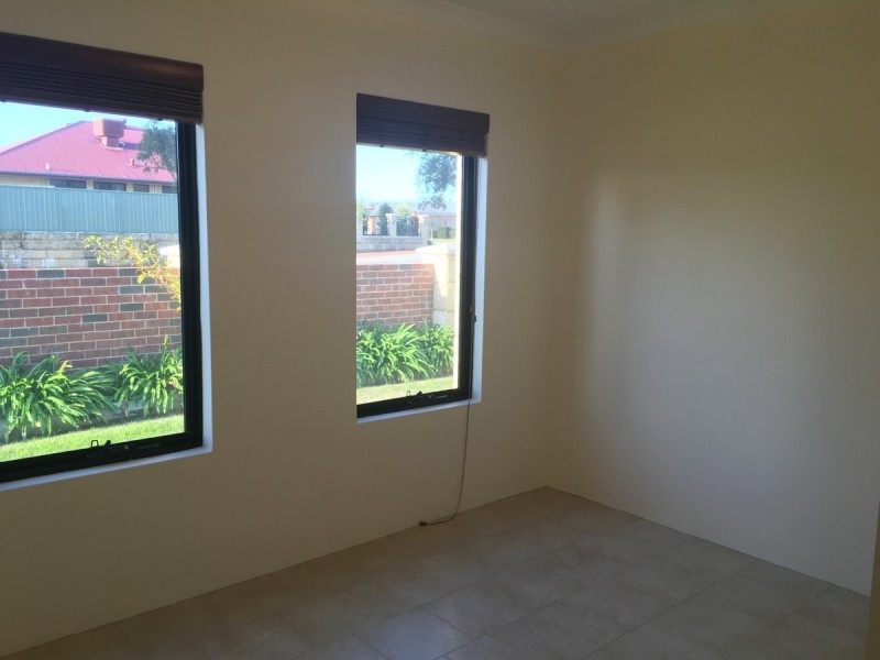 332 Kingsway, Landsdale WA 6065