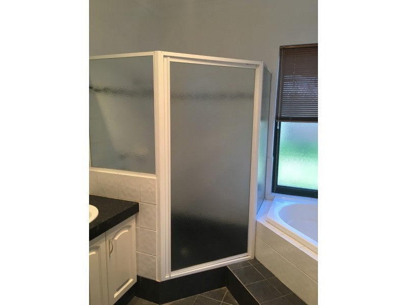 332 Kingsway, Landsdale WA 6065