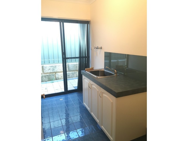 332 Kingsway, Landsdale WA 6065