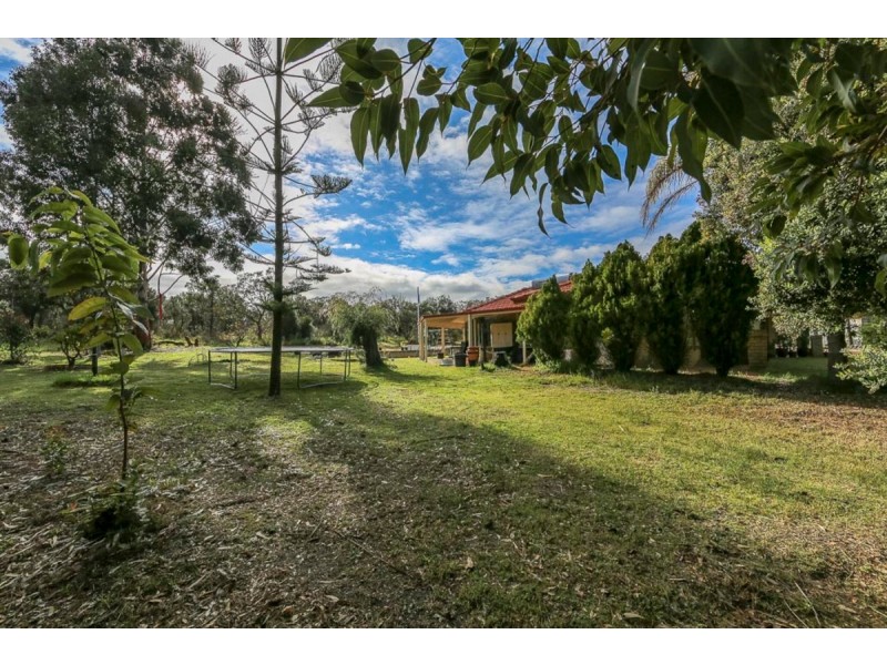 15 Starlight Grove, Gnangara WA 6077