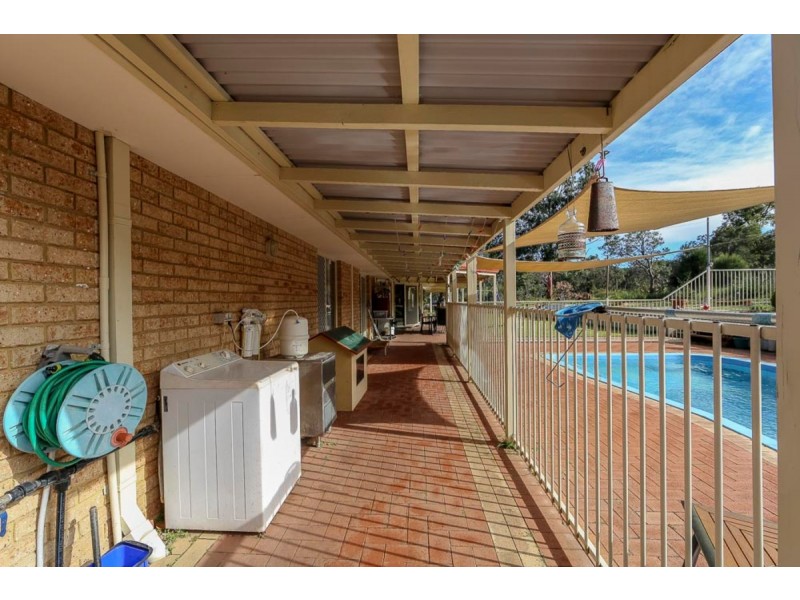 15 Starlight Grove, Gnangara WA 6077