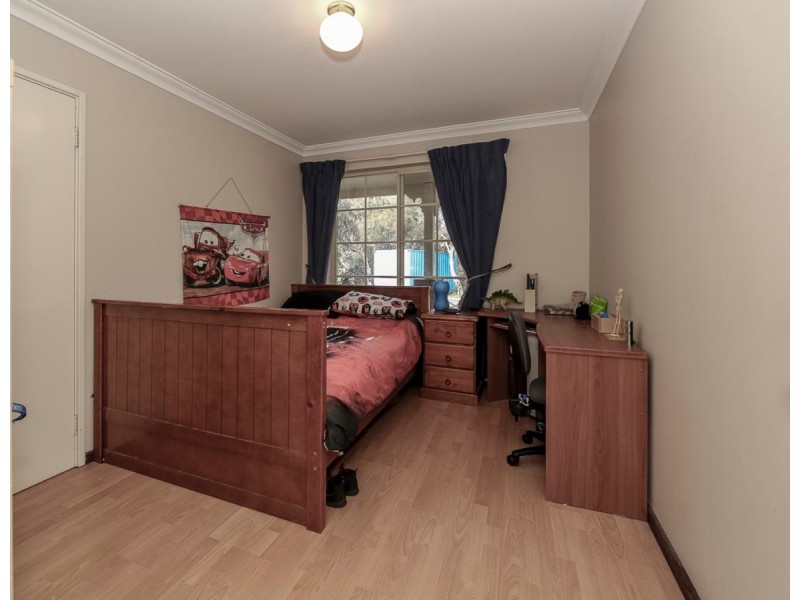 15 Starlight Grove, Gnangara WA 6077