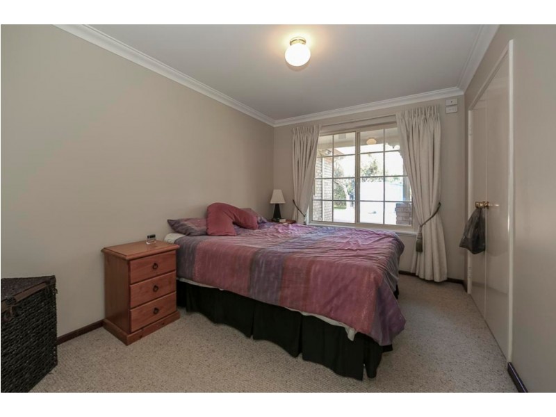 15 Starlight Grove, Gnangara WA 6077