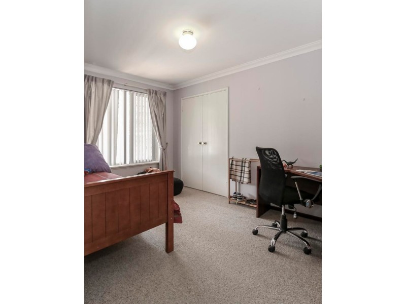 15 Starlight Grove, Gnangara WA 6077