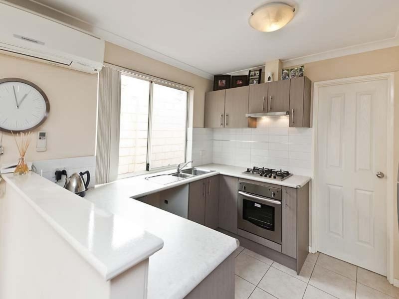 27 Penelope Place, Innaloo WA 6018