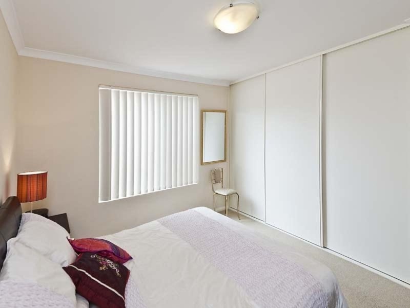 27 Penelope Place, Innaloo WA 6018