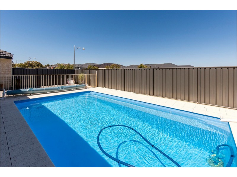 5 Wildwood Mews, Carramar WA 6031