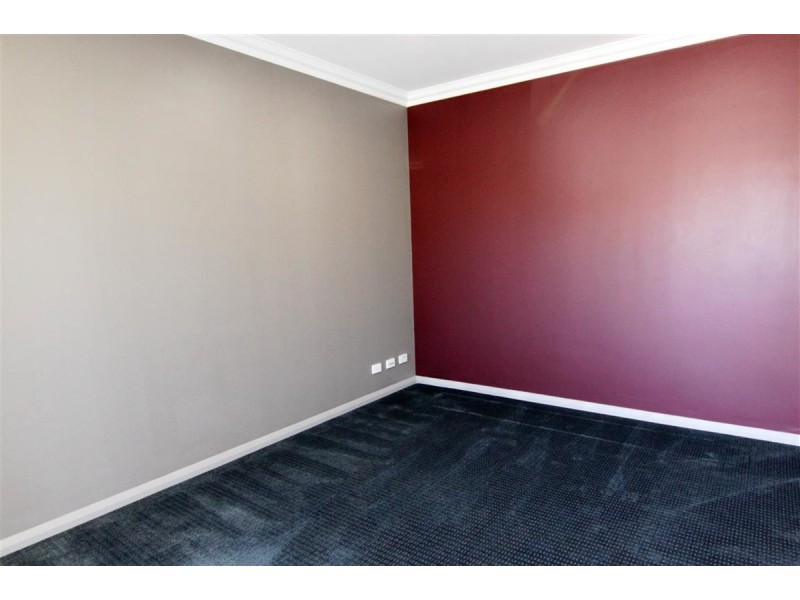 11 Braemount Road, Darch WA 6065