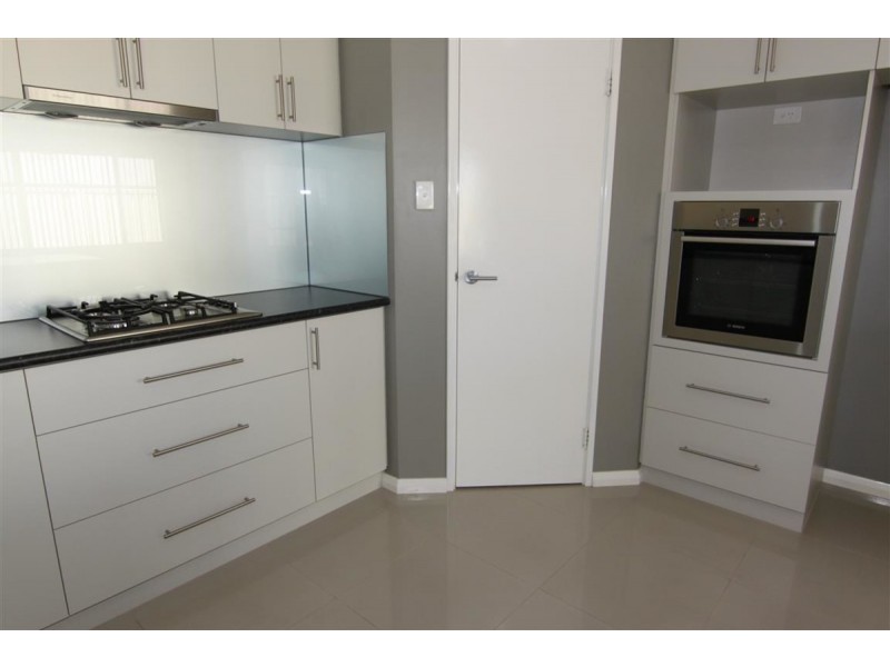 11 Braemount Road, Darch WA 6065