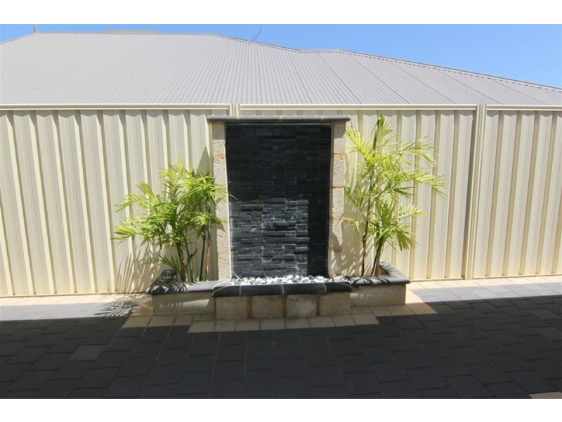 11 Braemount Road, Darch WA 6065