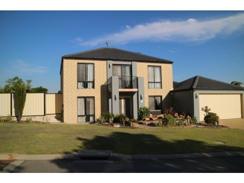 52 Allanbi Circle, Carramar WA 6031