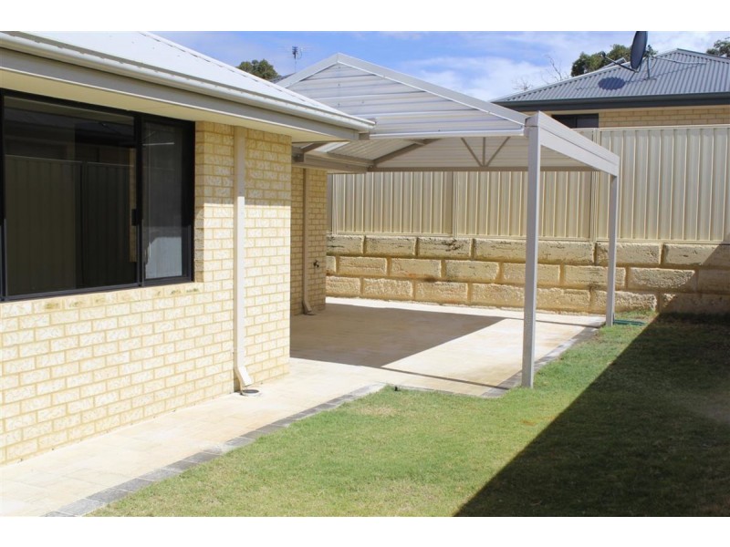 16 Rometta Way, Sinagra WA 6065