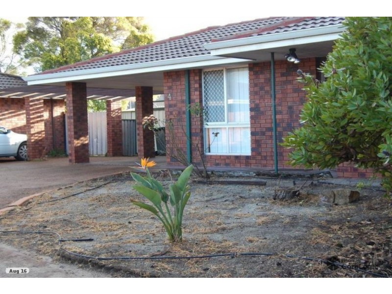 4/33 Leach Highway, Wilson WA 6107