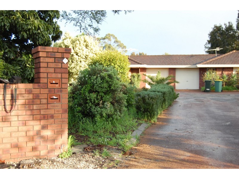 4/33 Leach Highway, Wilson WA 6107