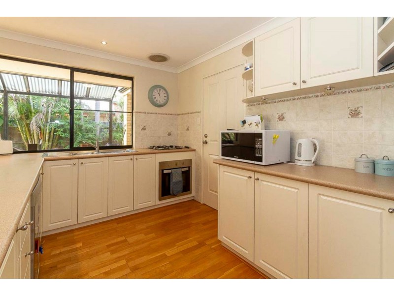 54 Southmead Dve, Landsdale WA 6065