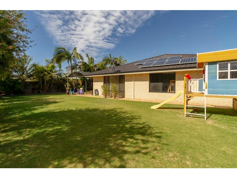 54 Southmead Dve, Landsdale WA 6065