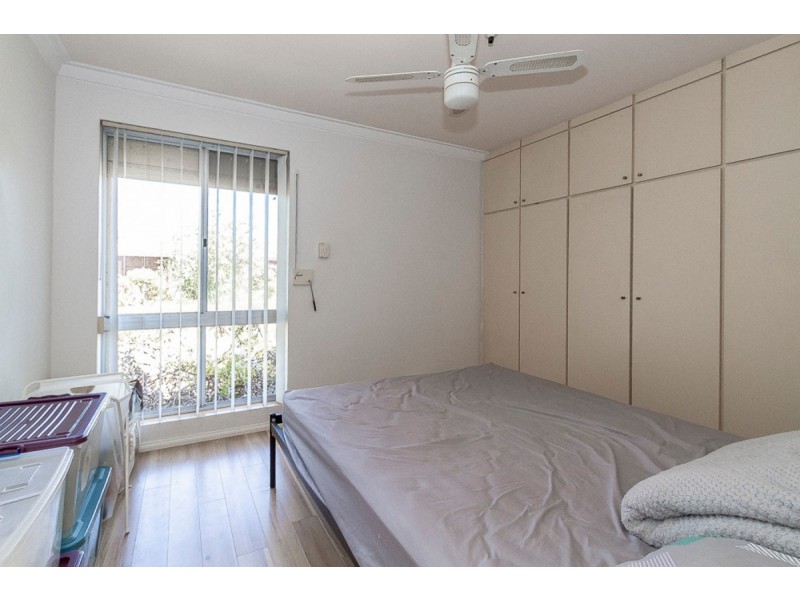 4/33 Leach Highway, Wilson WA 6107