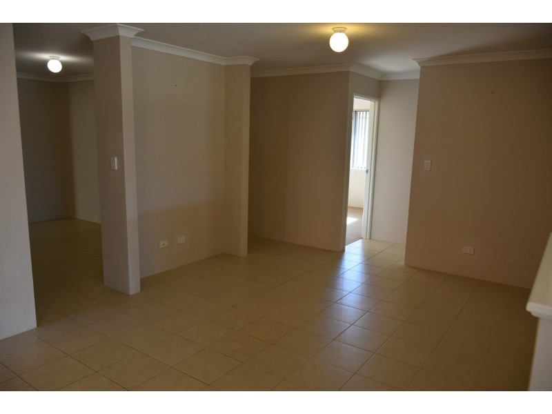 84 Hellfire Drive, Darch WA 6065