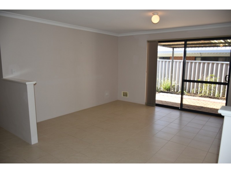 84 Hellfire Drive, Darch WA 6065