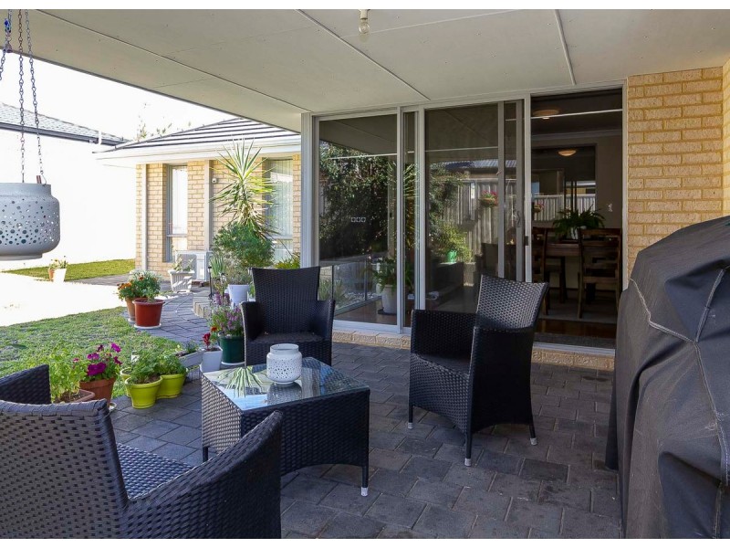 2 Tattershall Road, Darch WA 6065