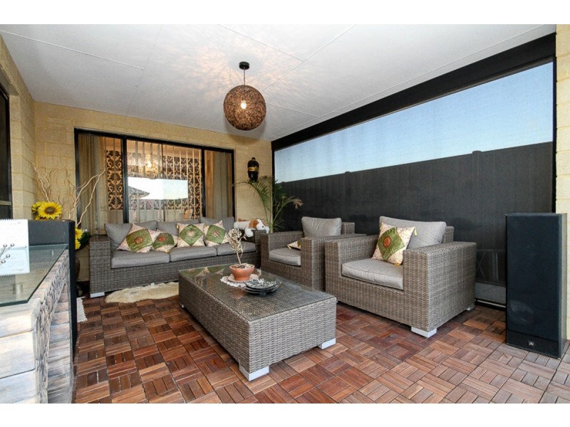 4 Varley Crest, Landsdale WA 6065