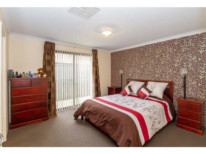 4 Varley Crest, Landsdale WA 6065