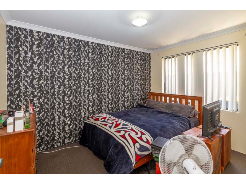 4 Varley Crest, Landsdale WA 6065