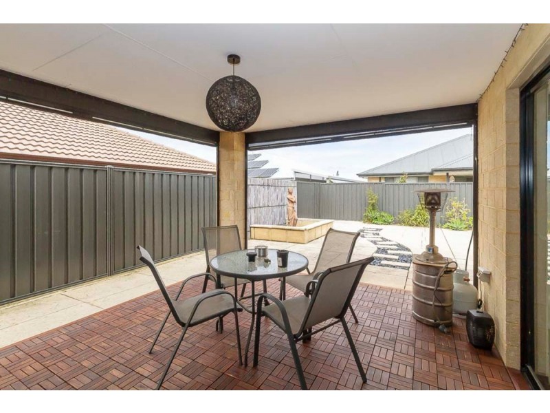 4 Varley Crest, Landsdale WA 6065