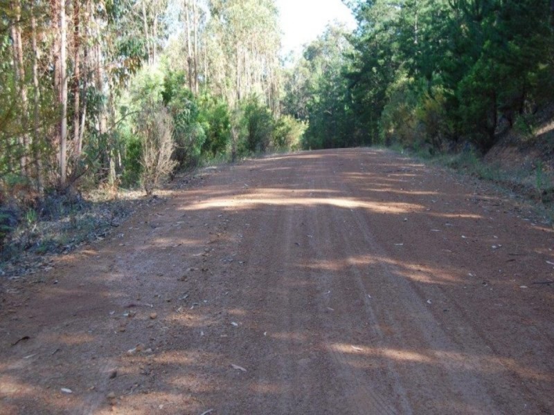 26 Folly Road, Nannup WA 6275