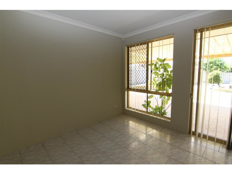 56 Jefferson Drive, Marangaroo WA 6064