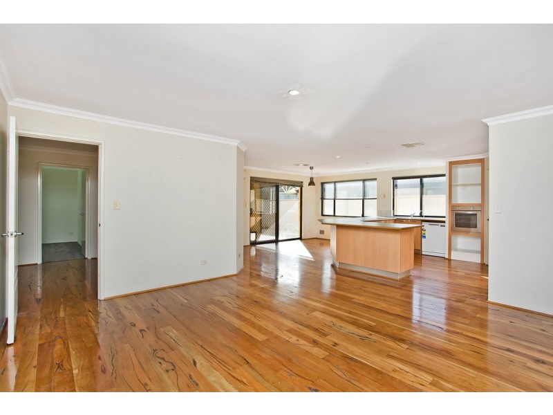 18 Osterley Tce, Darch WA 6065