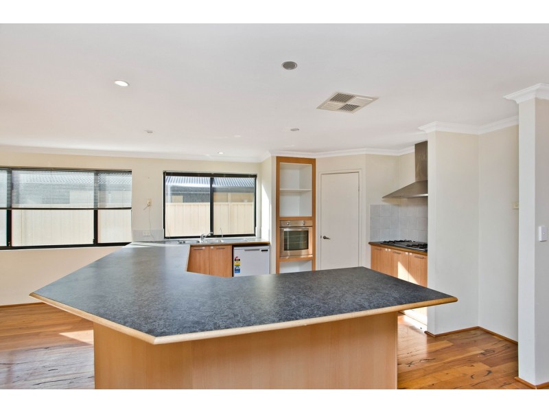 18 Osterley Tce, Darch WA 6065