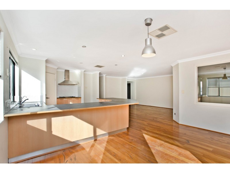 18 Osterley Tce, Darch WA 6065