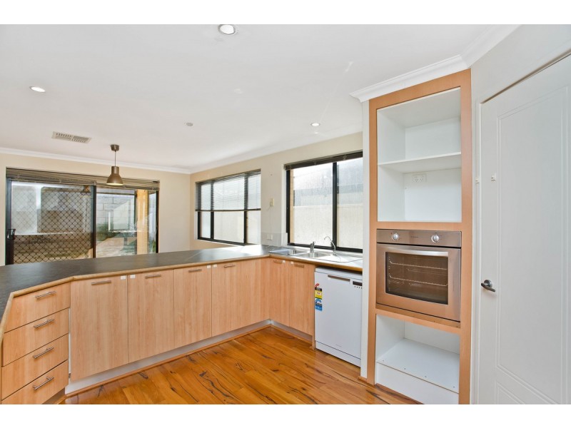 18 Osterley Tce, Darch WA 6065