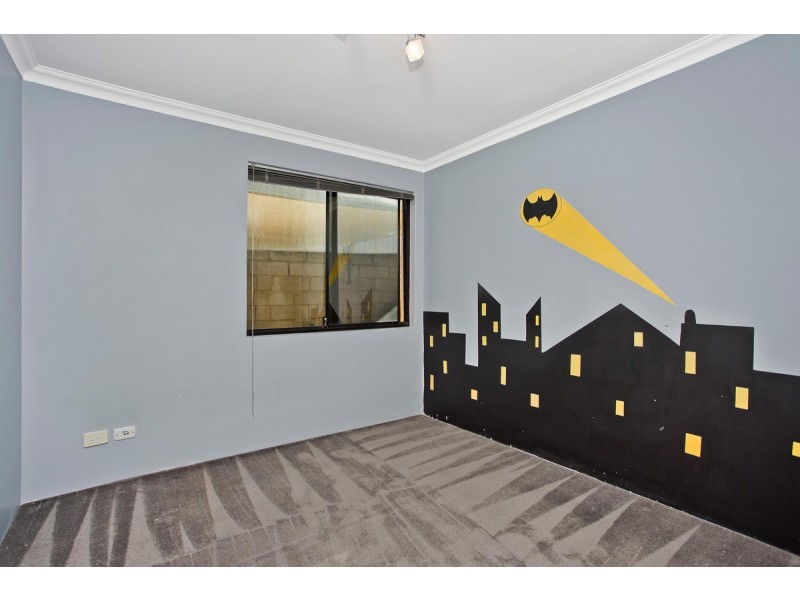 18 Osterley Tce, Darch WA 6065