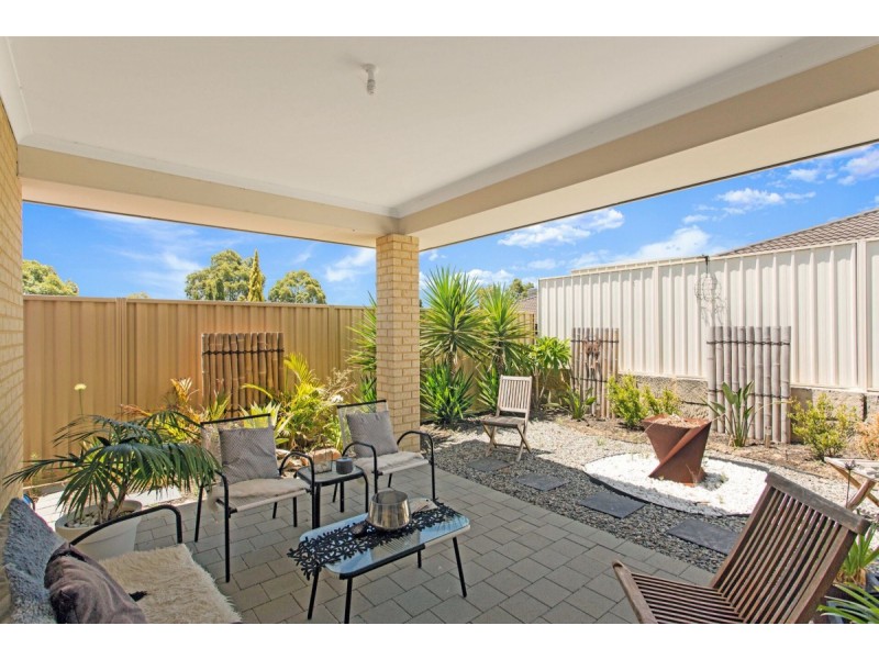 5 Reihill Road, Darch WA 6065