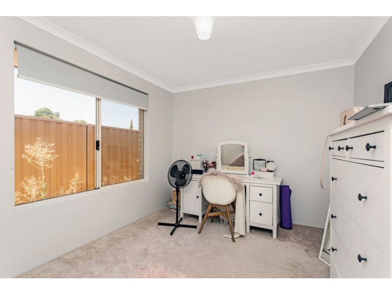 5 Reihill Road, Darch WA 6065