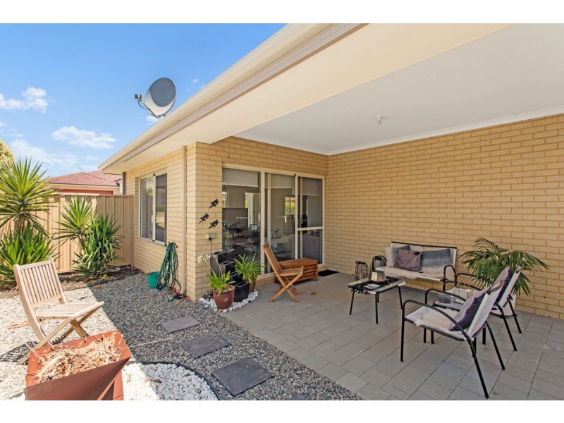 5 Reihill Road, Darch WA 6065