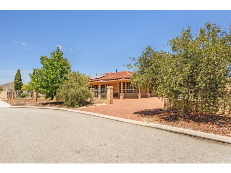 5 Reihill Road, Darch WA 6065