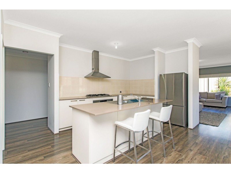 5 Reihill Road, Darch WA 6065