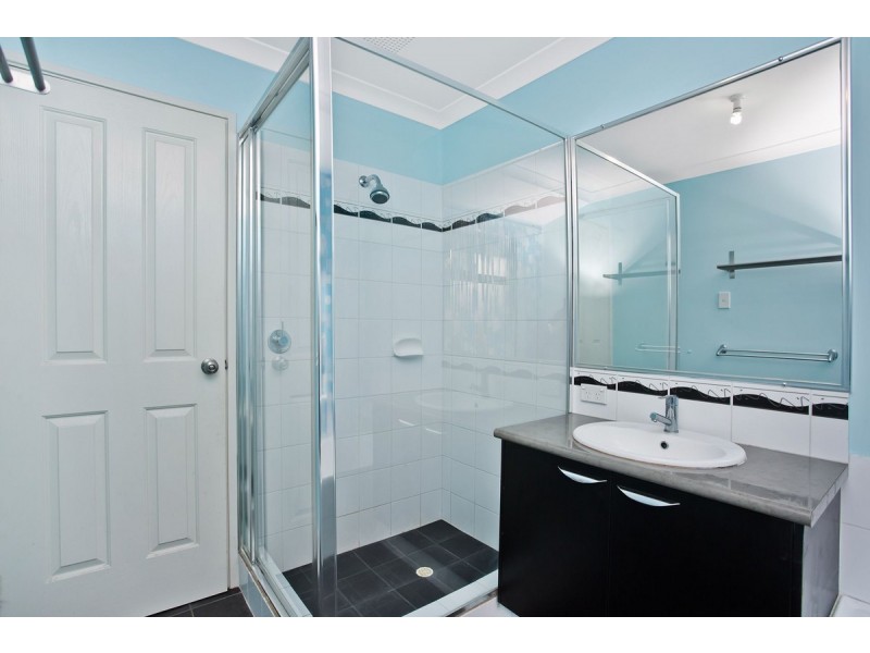 39 Reginald Way, Queens Park WA 6107