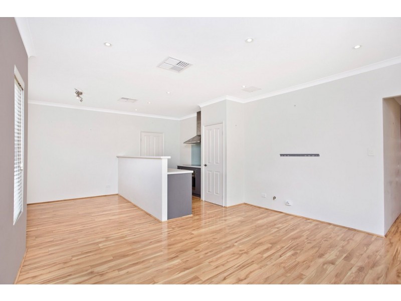 1/72 Susan Road, Madeley WA 6065