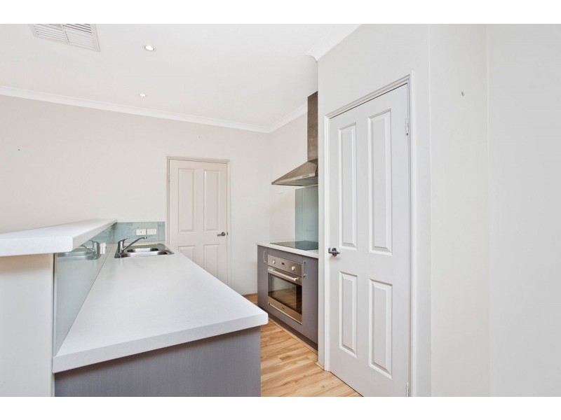 1/72 Susan Road, Madeley WA 6065