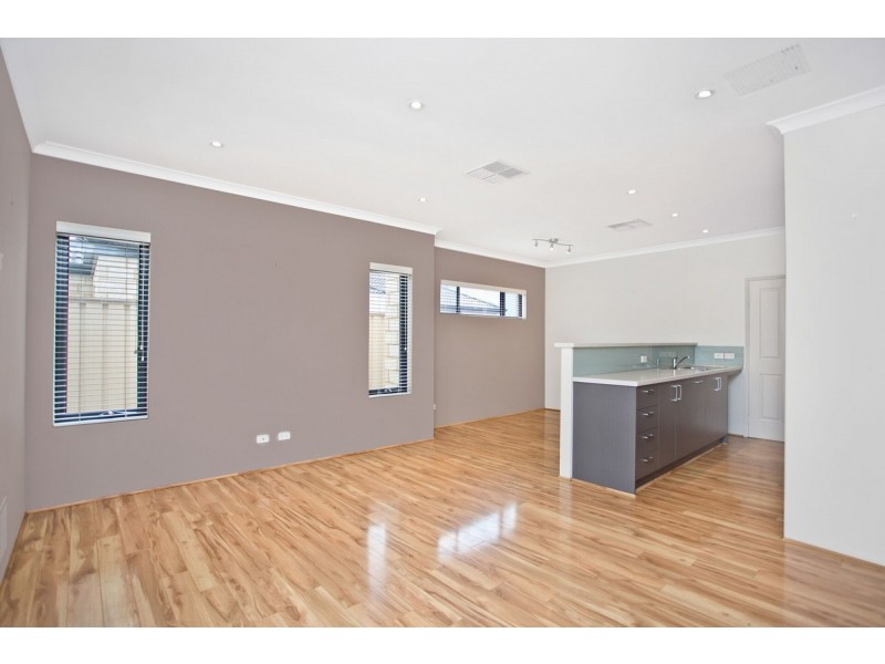 1/72 Susan Road, Madeley WA 6065