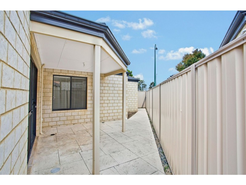 1/72 Susan Road, Madeley WA 6065
