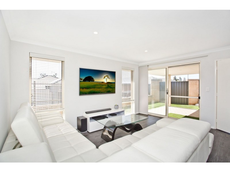 26 Cosmic Rise, Landsdale WA 6065