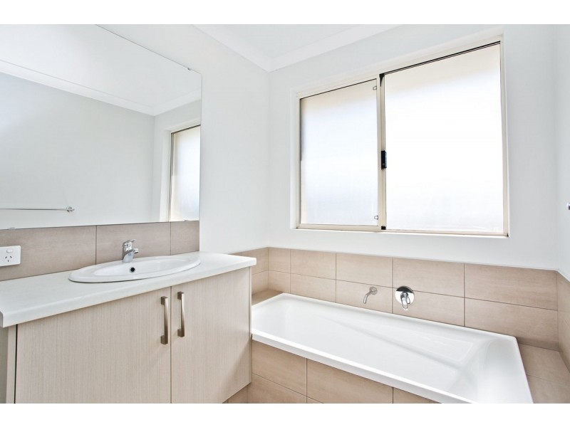 26 Cosmic Rise, Landsdale WA 6065