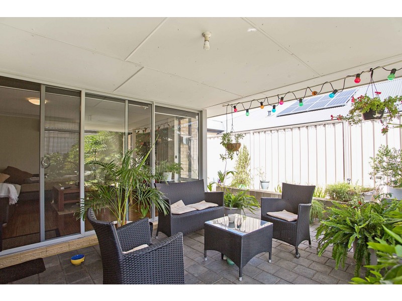 2 Tattershall Road, Darch WA 6065