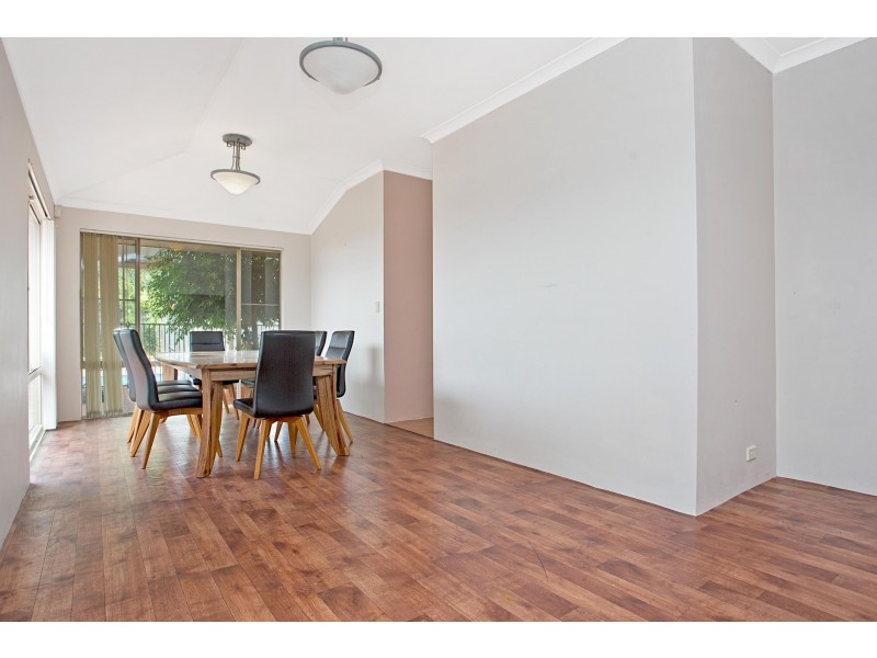 11 Heathfield Drive, Landsdale WA 6065